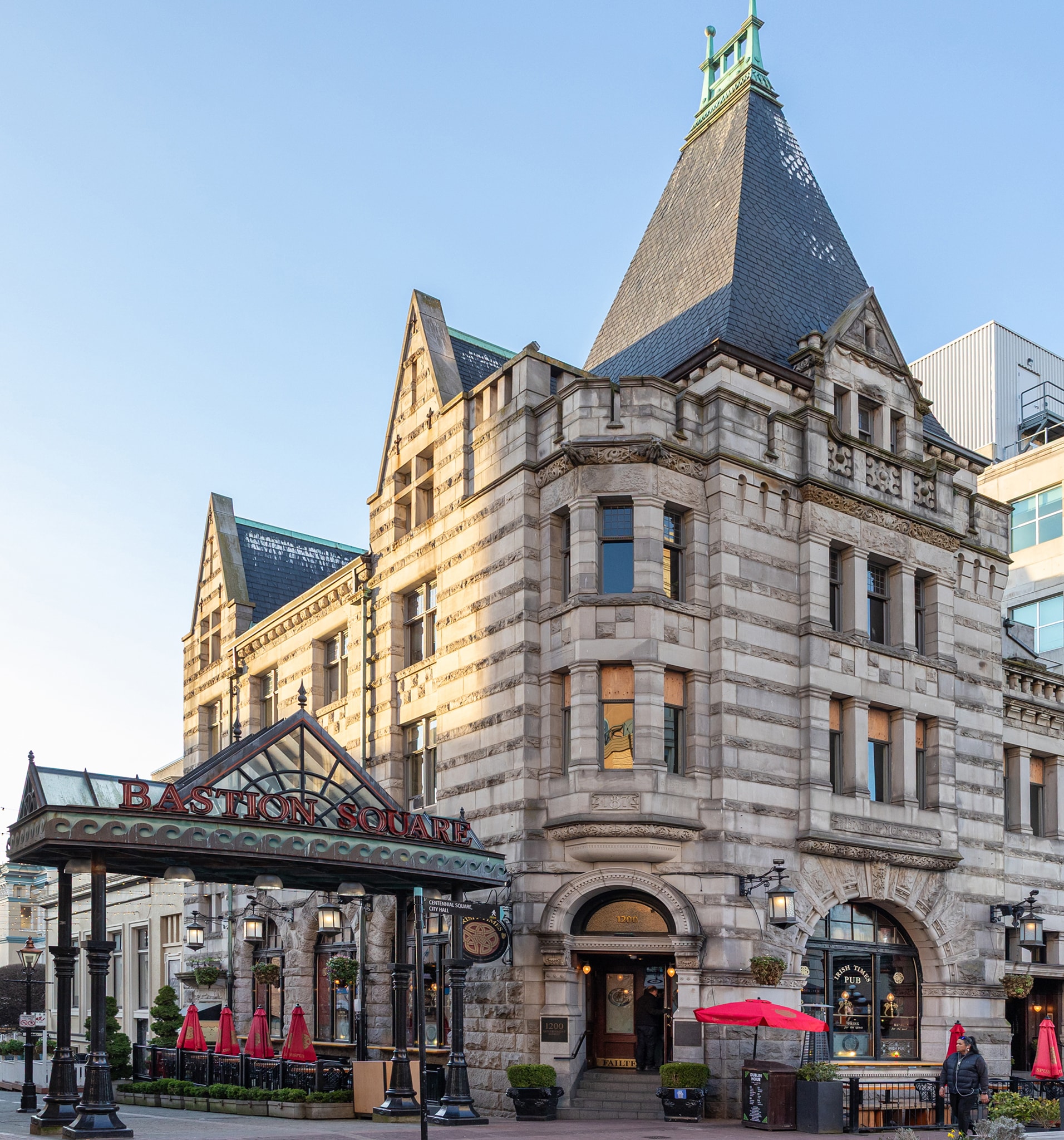 Irish Times Pub